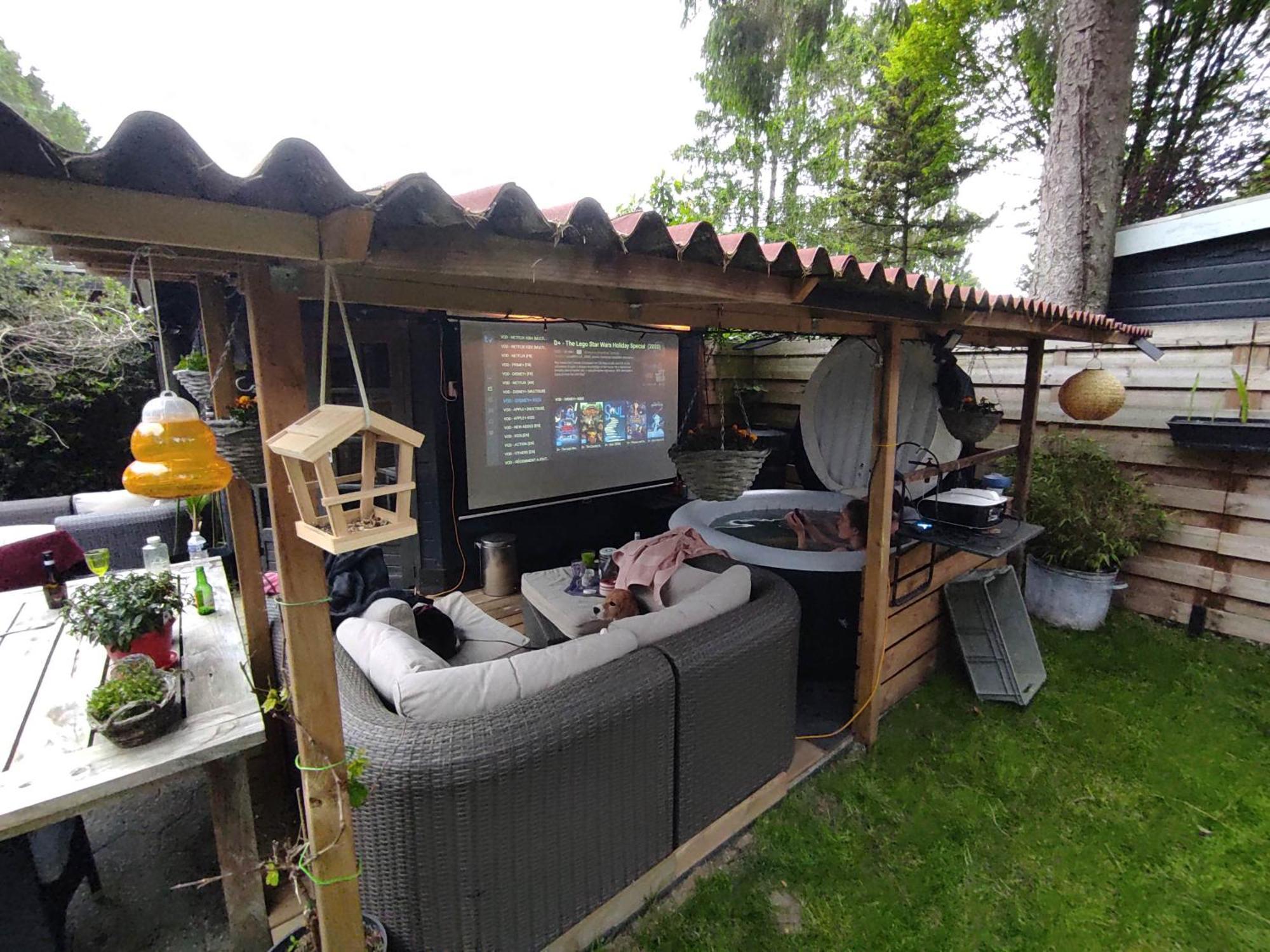 "Tempat Senang" Chalet On The Beautiful Veluwe With Airco Sauna Bbq Jacuzzi Beamer And Dog 푸텐 외부 사진