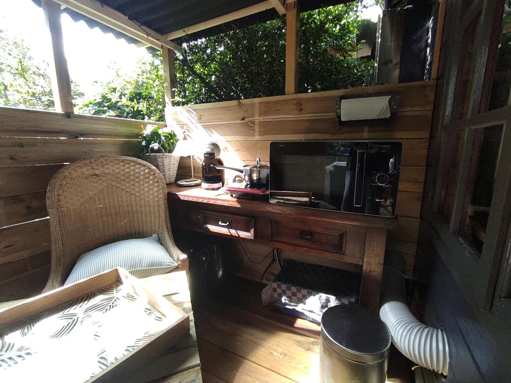 "Tempat Senang" Chalet On The Beautiful Veluwe With Airco Sauna Bbq Jacuzzi Beamer And Dog 푸텐 외부 사진